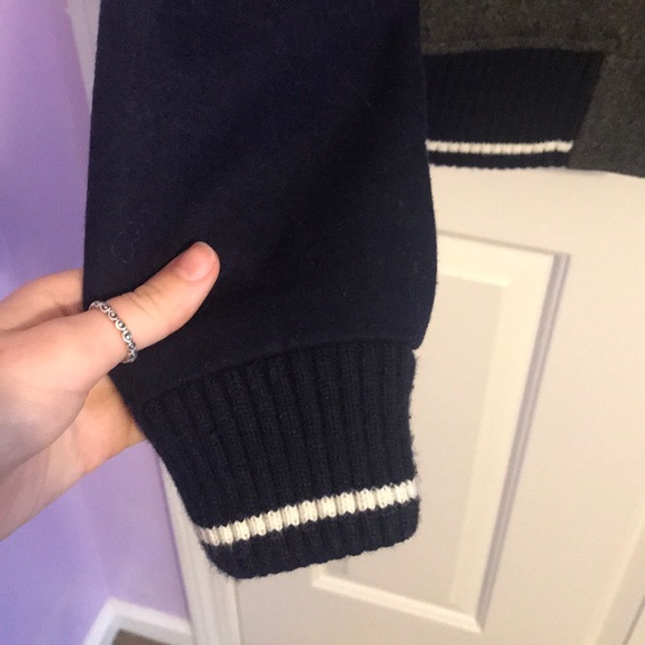 Jacket - Picture 5 of 7